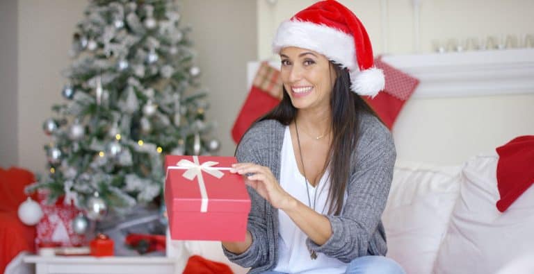 Christmas Gifts For Women 2021 That She’ll Love